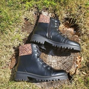 Lightly worn black boots by Nine West